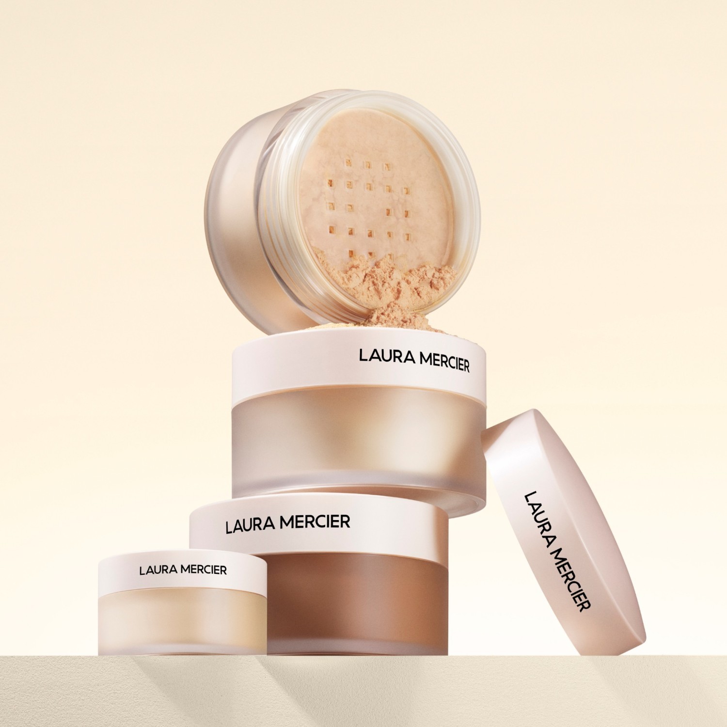 Laura Mercier fiksējošais pūderis, birstošais fiksējošais pūderis Ultra Blur Mini - 6 g