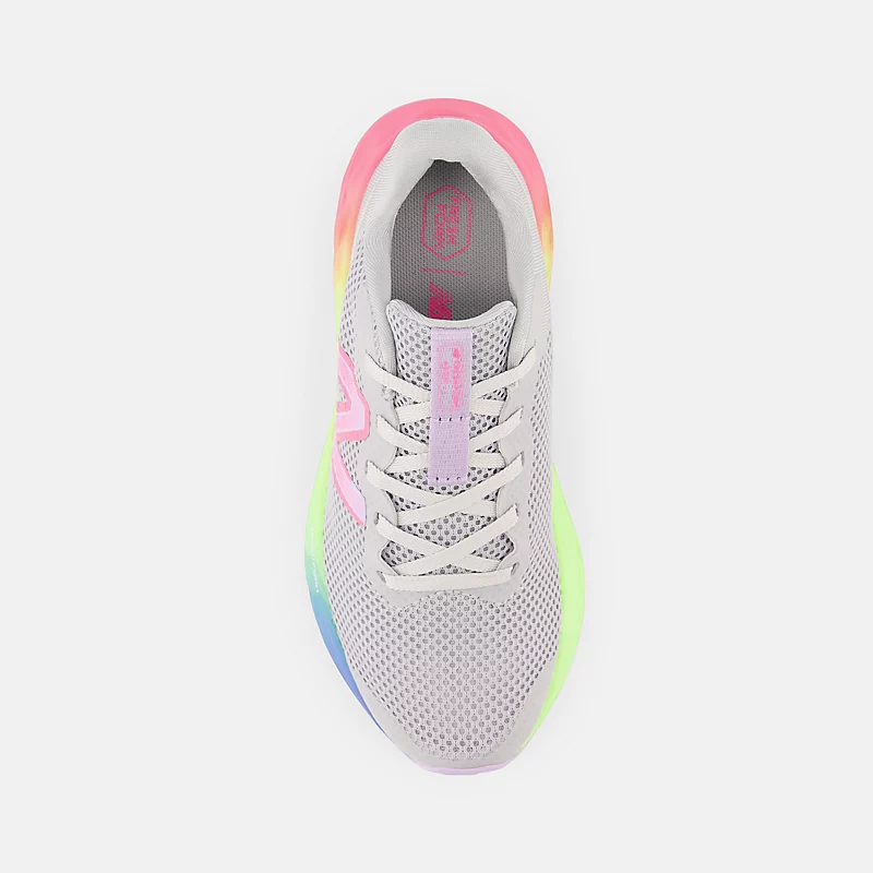 Kinder Fresh Foam Arishi v4 - Helder aluminium met Cyber Lilac en Neon Pink