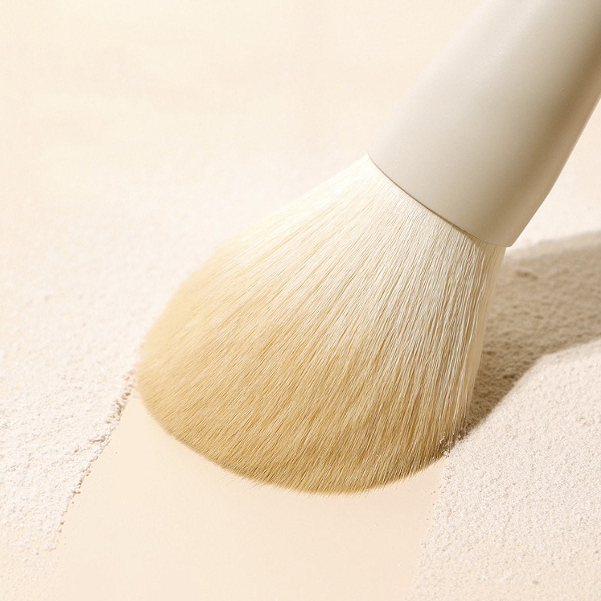 Set di pennelli per trucco Technique Pro Feather Lite – Beige