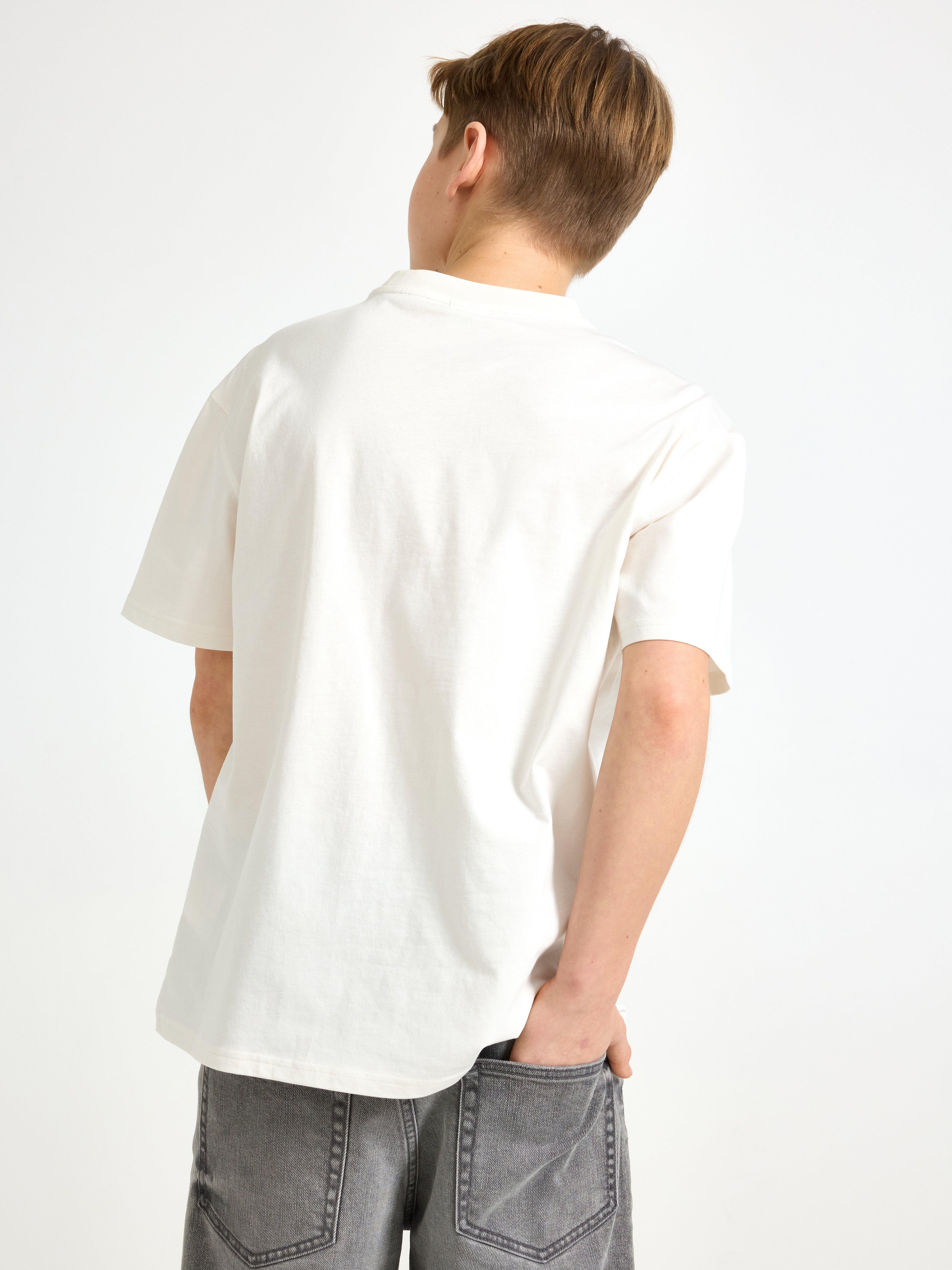 Camiseta Pokémon Off White