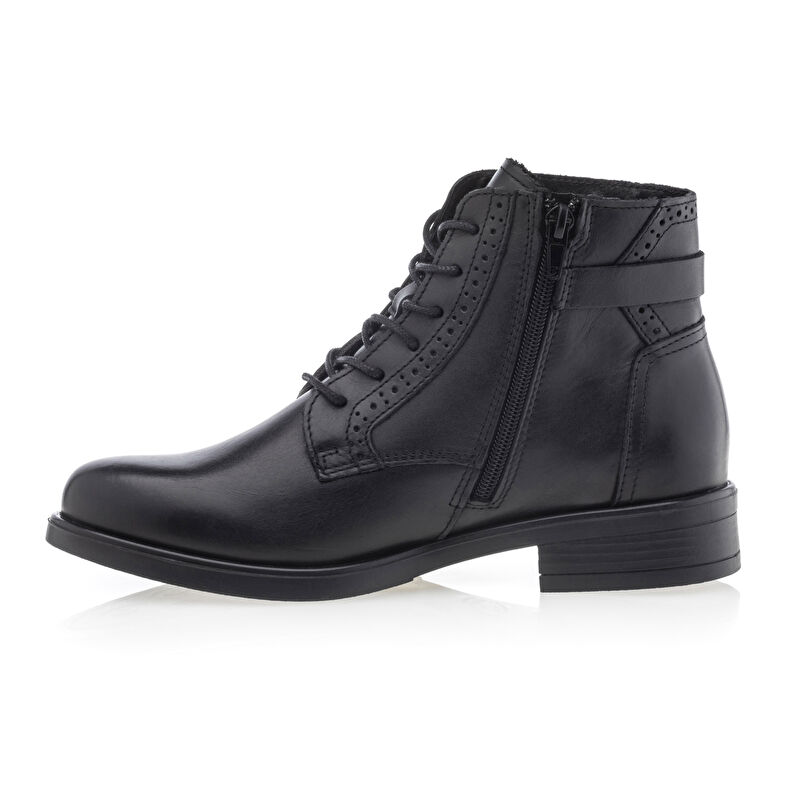 Schwarze Damenstiefel / Stiefeletten