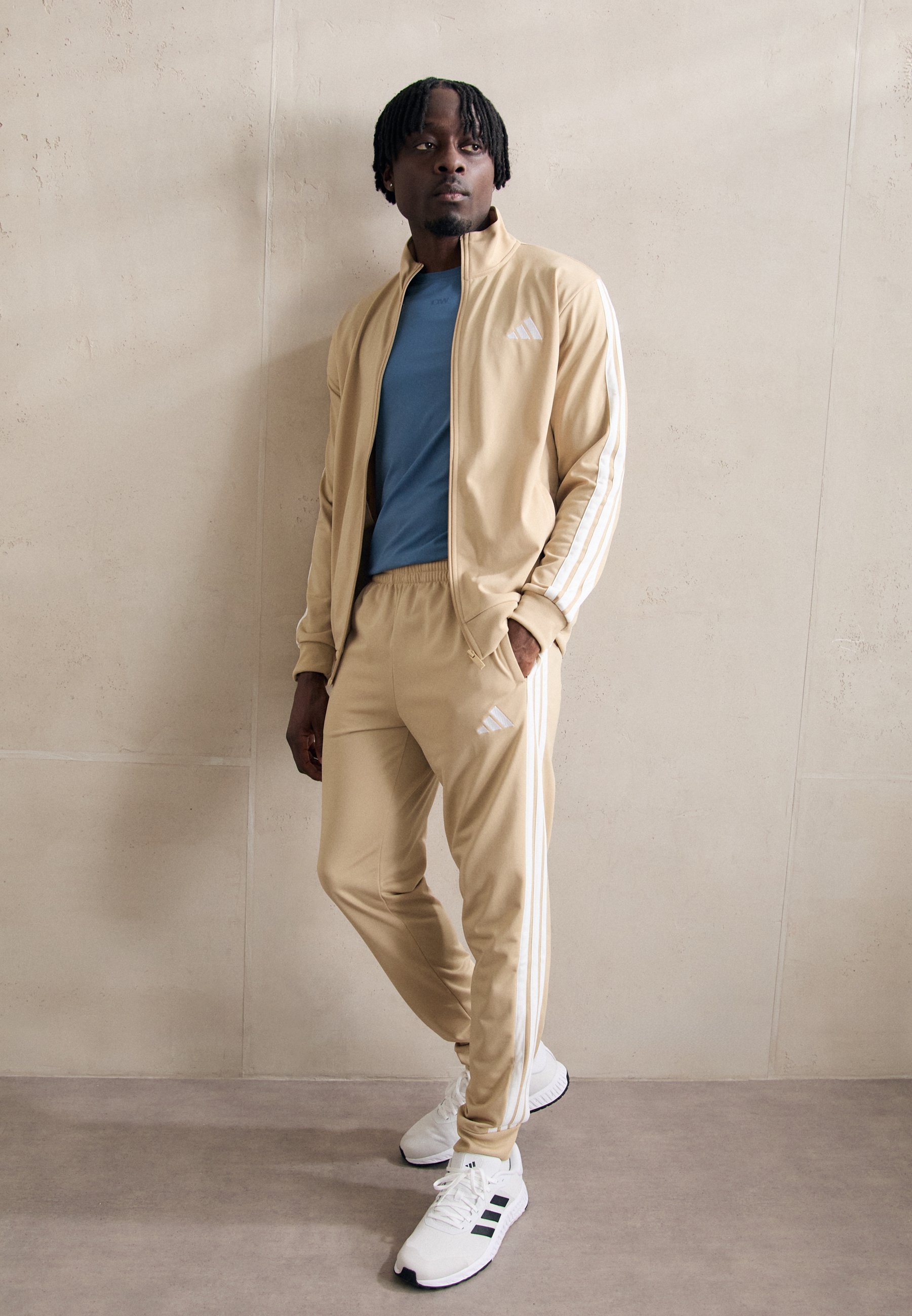adidas Sportswear KOMPLEKT - Dressipüksid - maagiline beež/valge