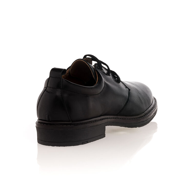 Zwarte nette herenschoenen