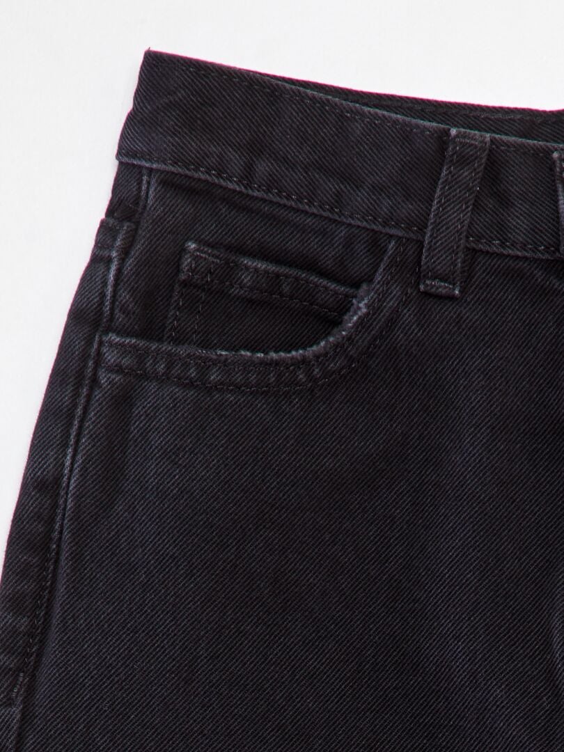 Calça jeans com perna afunilada - CINZA
