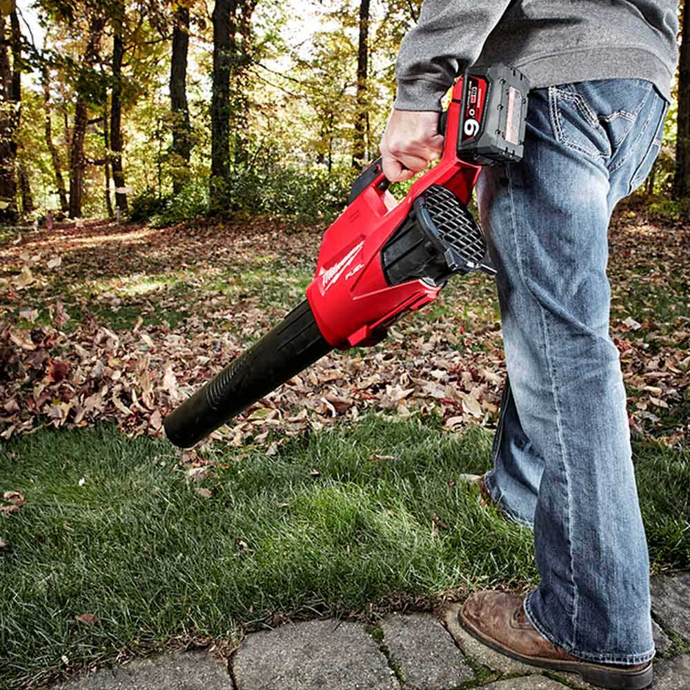 Protetor de soprador MILWAUKEE 18V FUEL™ M18FBL-0