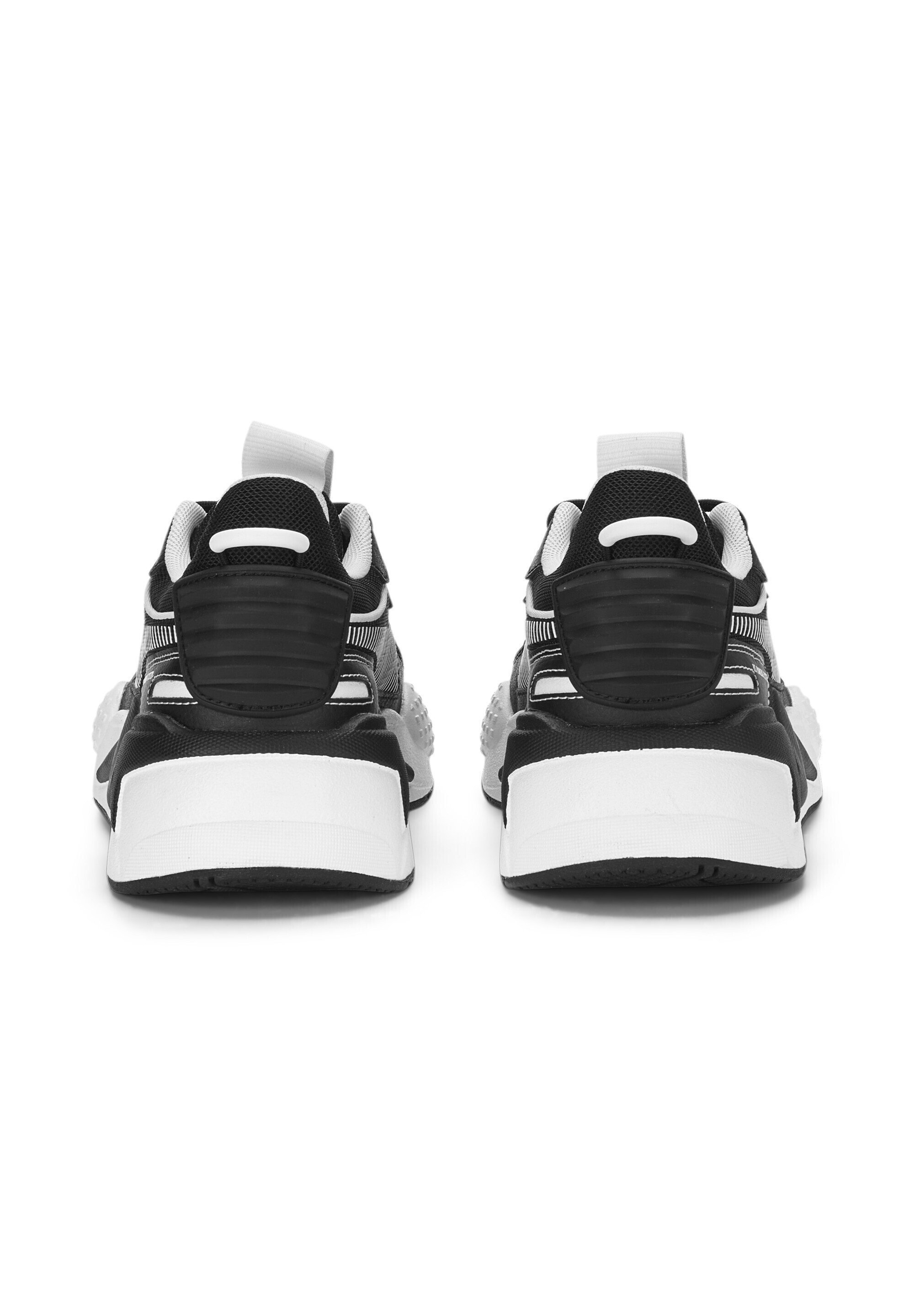 Baskets Puma - Puma noires, Puma blanches