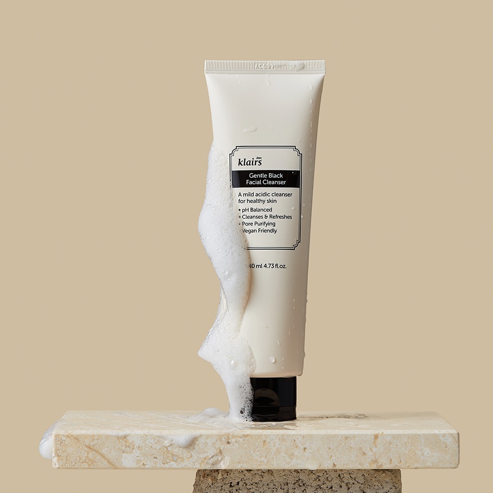 Dear Klairs Gentle Black Facial Cleanser