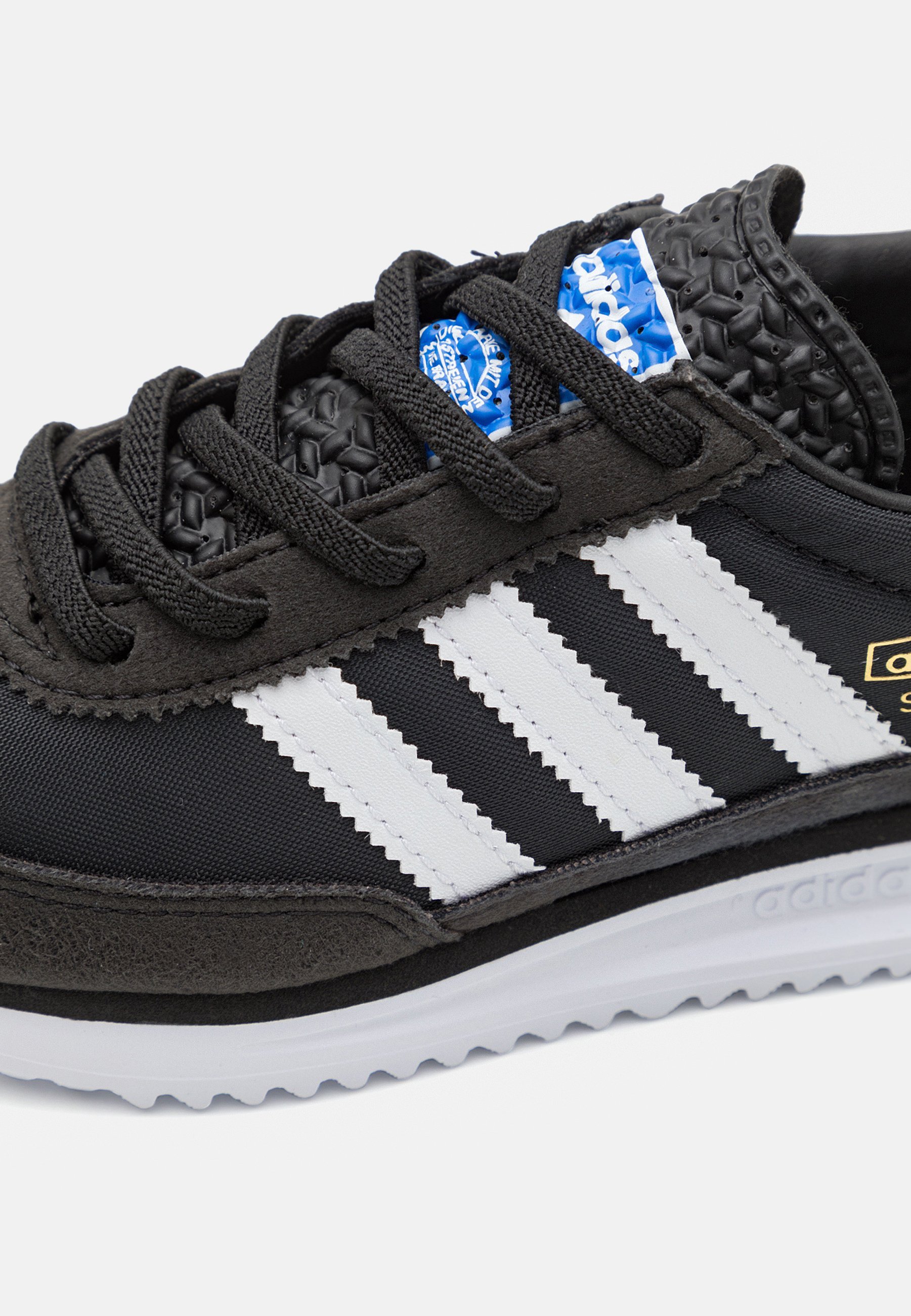 adidas Originals UNISEX - Trampki - coreblack/obuwie białe/niebieskie
