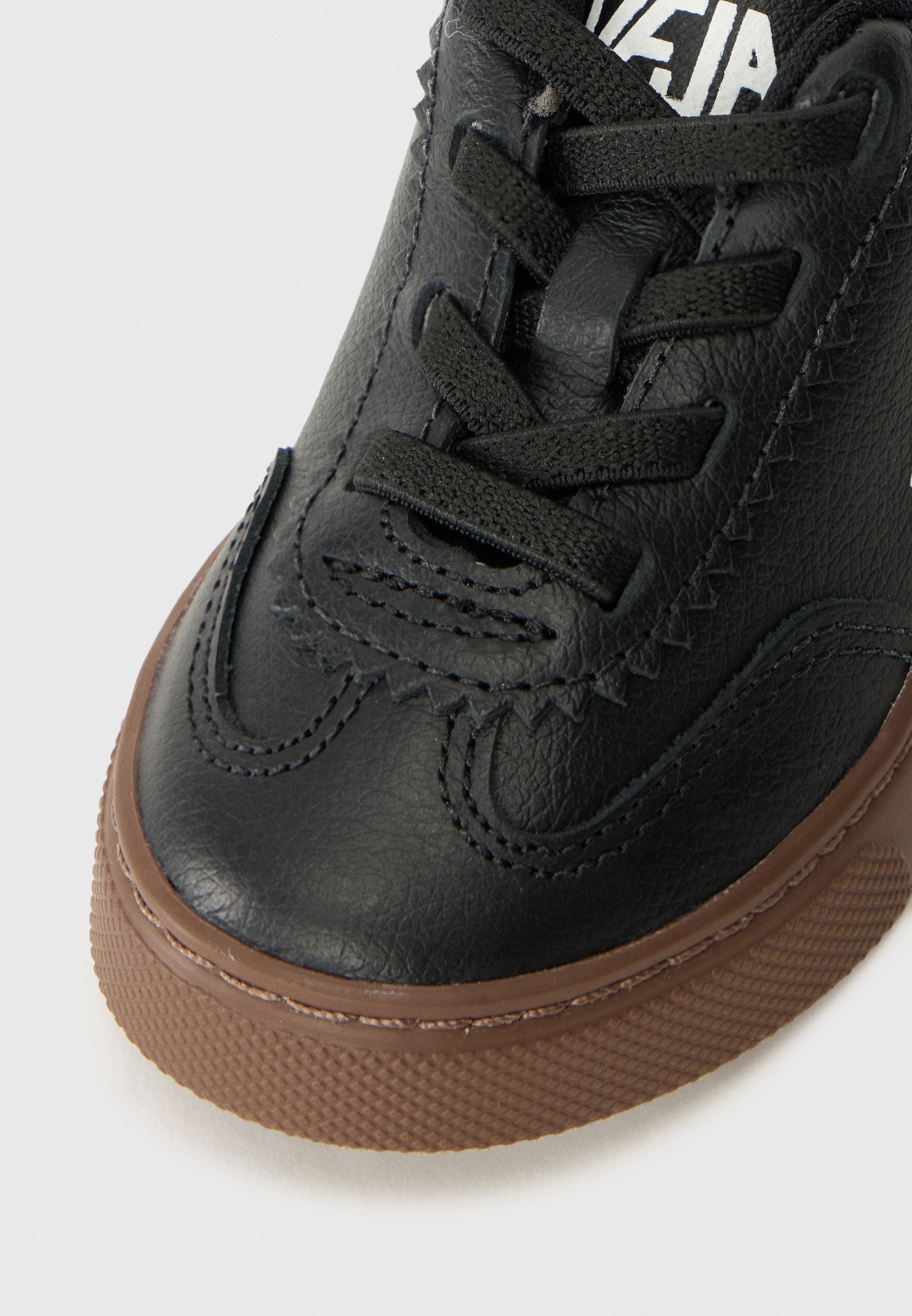 Veja VOLLEY UNISEX - Sneakers laag - zwart/wit