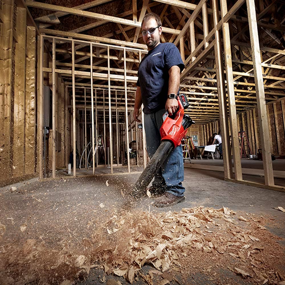 Protetor de soprador MILWAUKEE 18V FUEL™ M18FBL-0