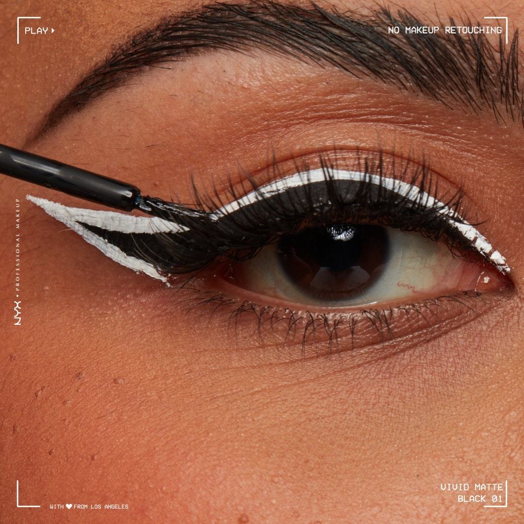 NYX Professional Makeup Eyeliner Vivid Matte течни ајлајнер - 2 мл