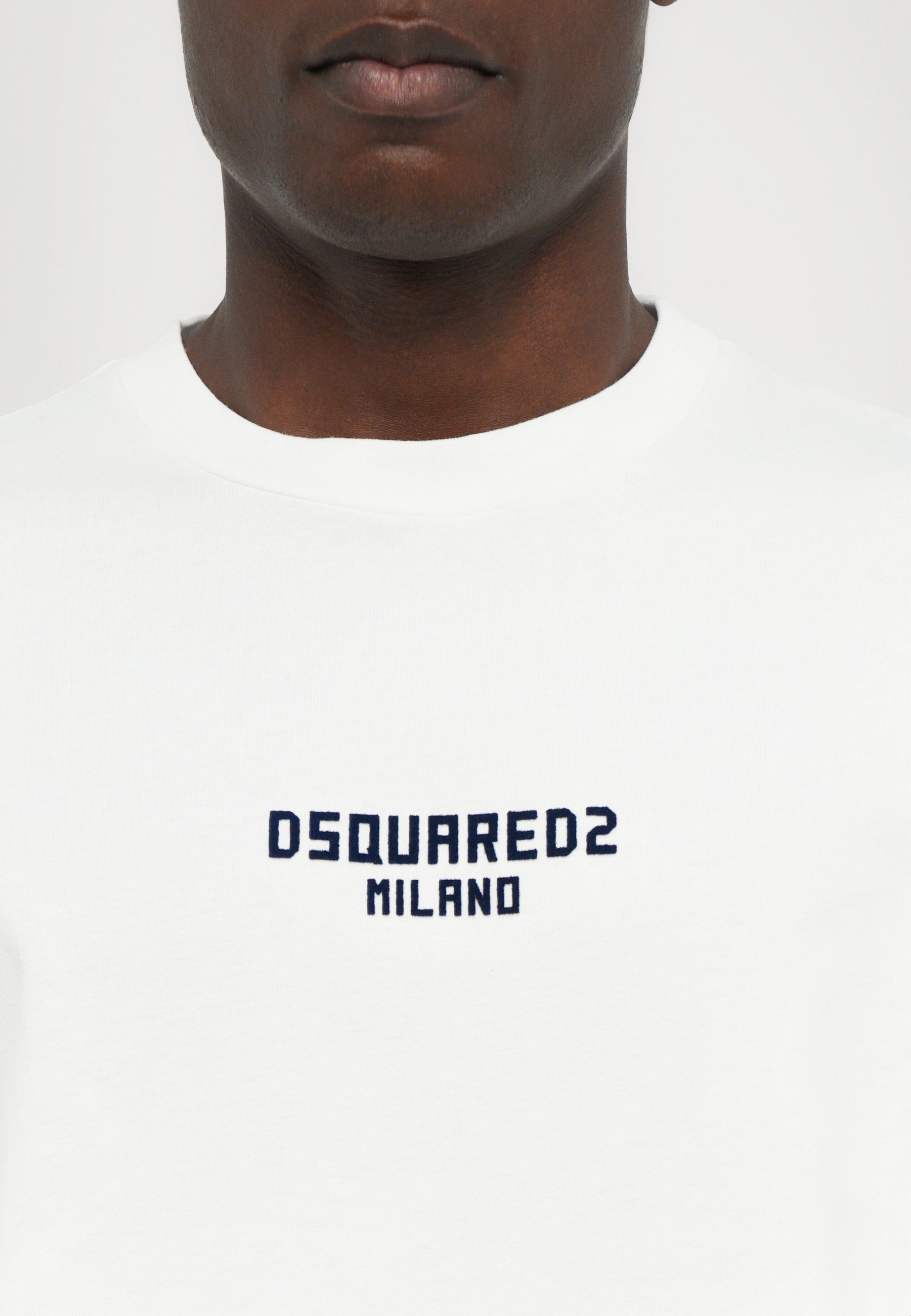 Dsquared2 LOOSE FIT TEE - Marškinėliai su spauda - balti/tamsiai mėlyni