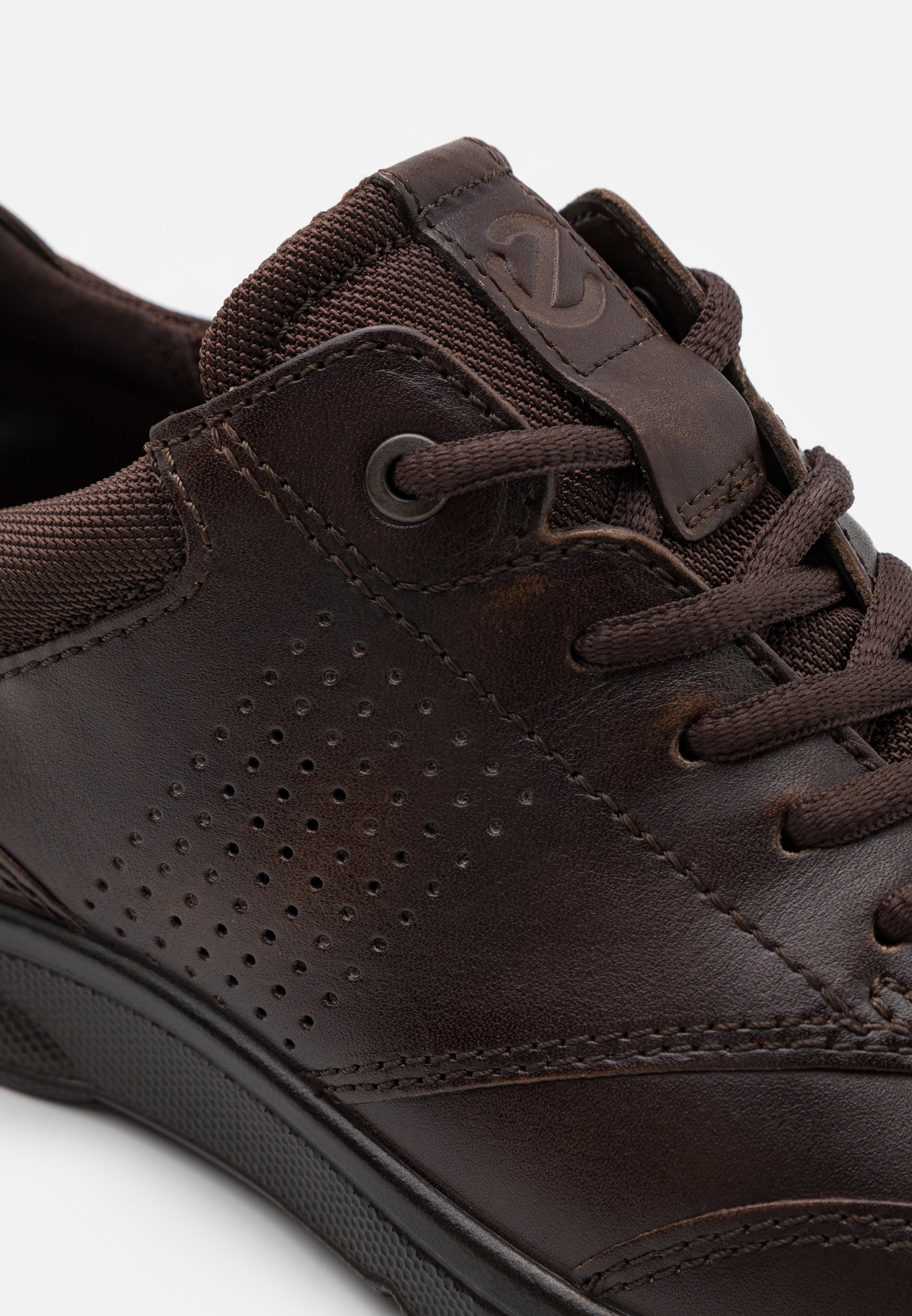 ECCO IRVING - Sneakers - cacaobruin/koffie
