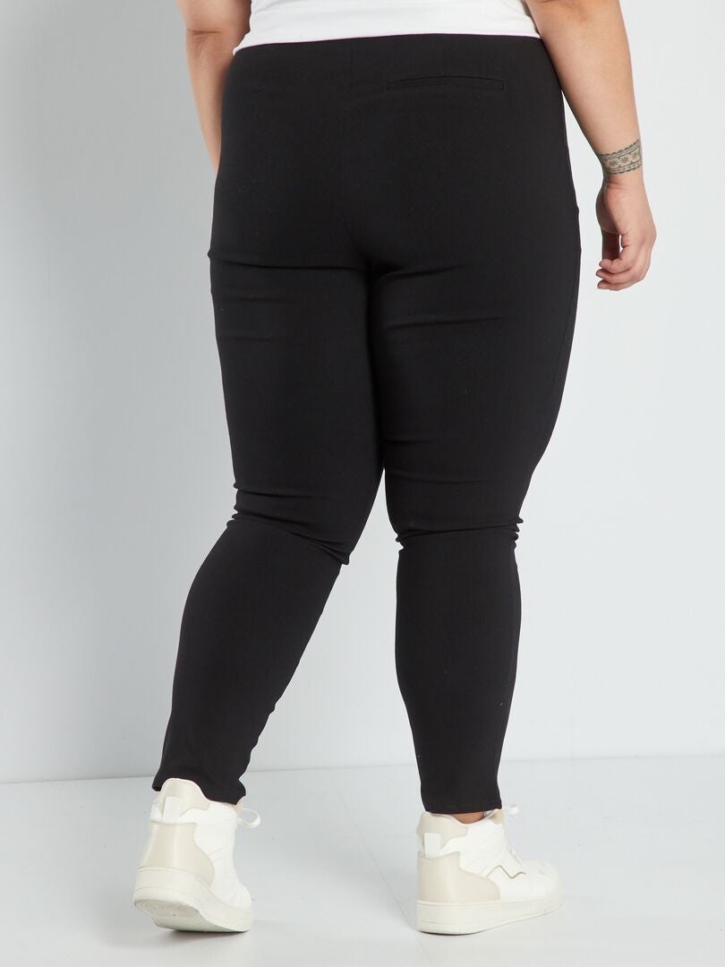 Nauwsluitende broek met elastische tailleband - Zwart