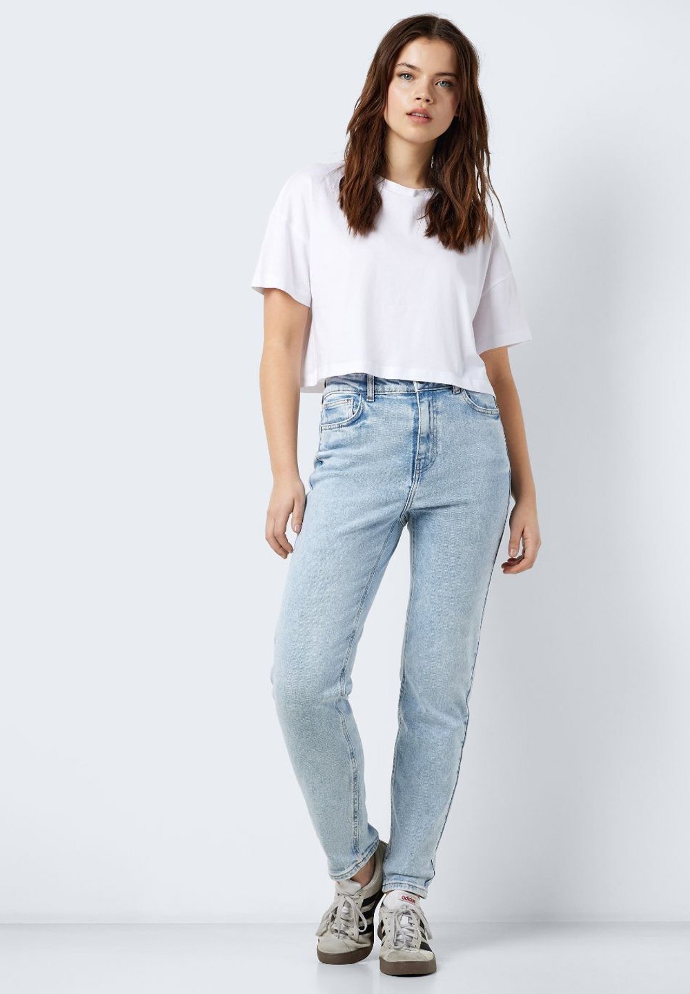 Noisy May NMMONI - Oprijete kavbojke - svetlo modre barve