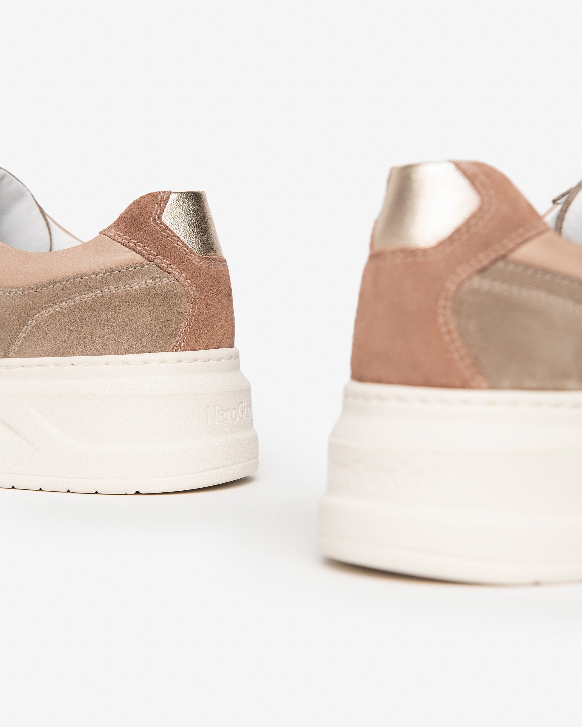 Sneakers Donna in Camoscio e Pelle