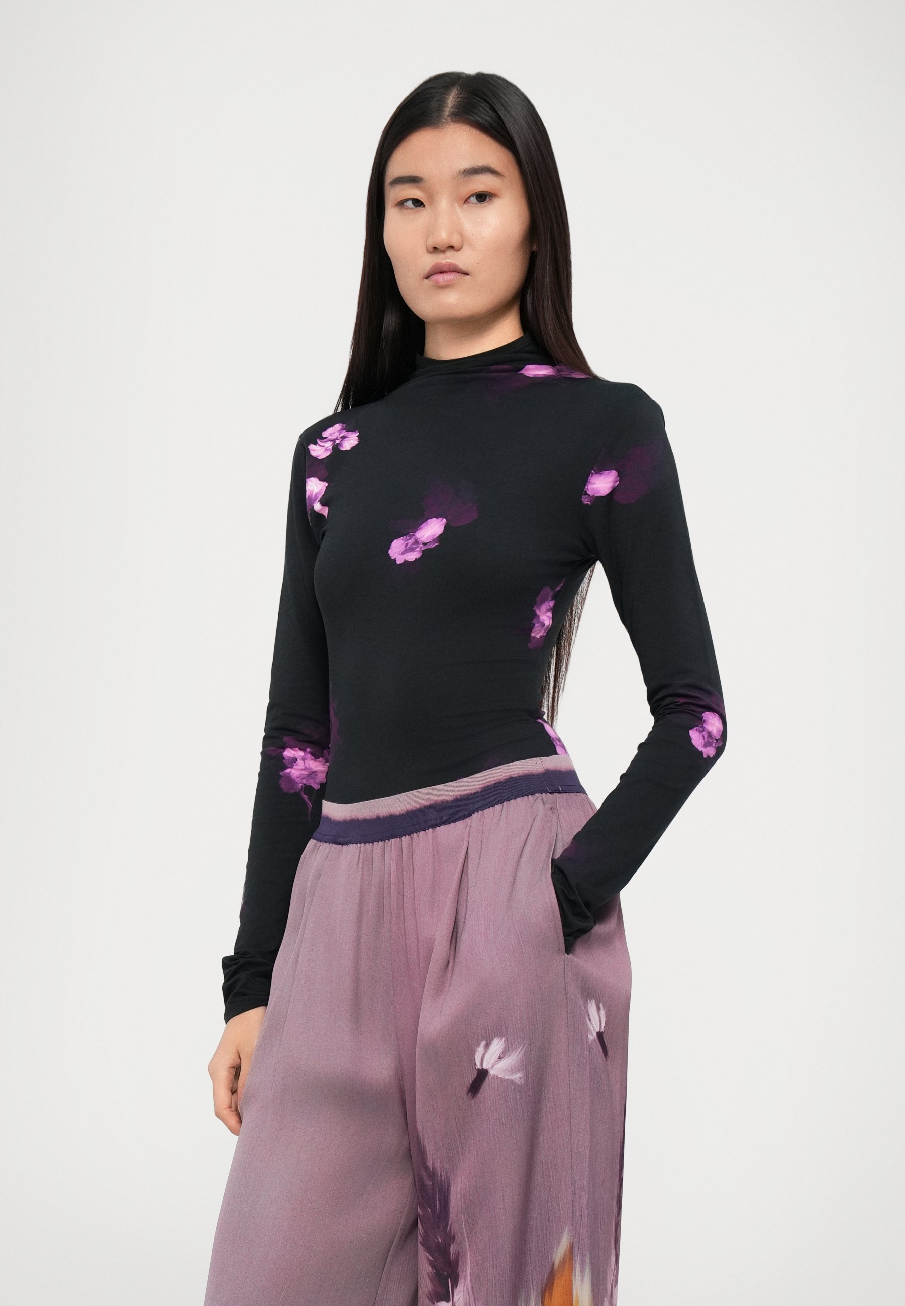 Rodebjer BERTA - Hose - Mondlandschaft Lila