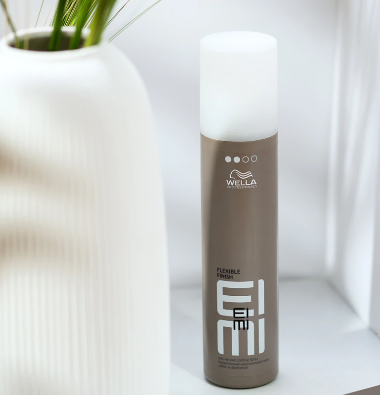 Wella Professionals Eimi Flexible Finish styling spray met flexibele fixatie
