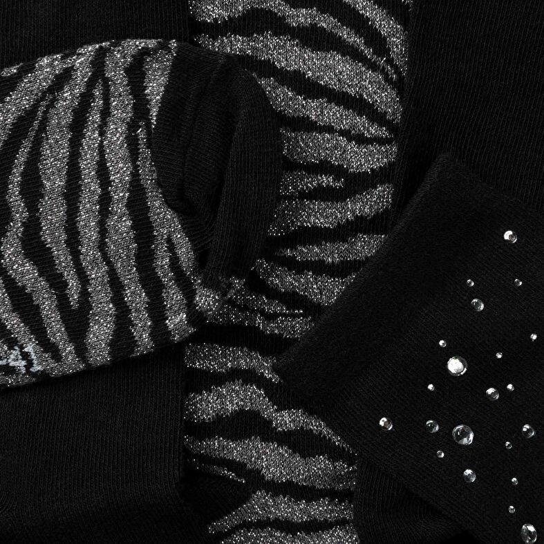 Calcetines y medias negras para mujer