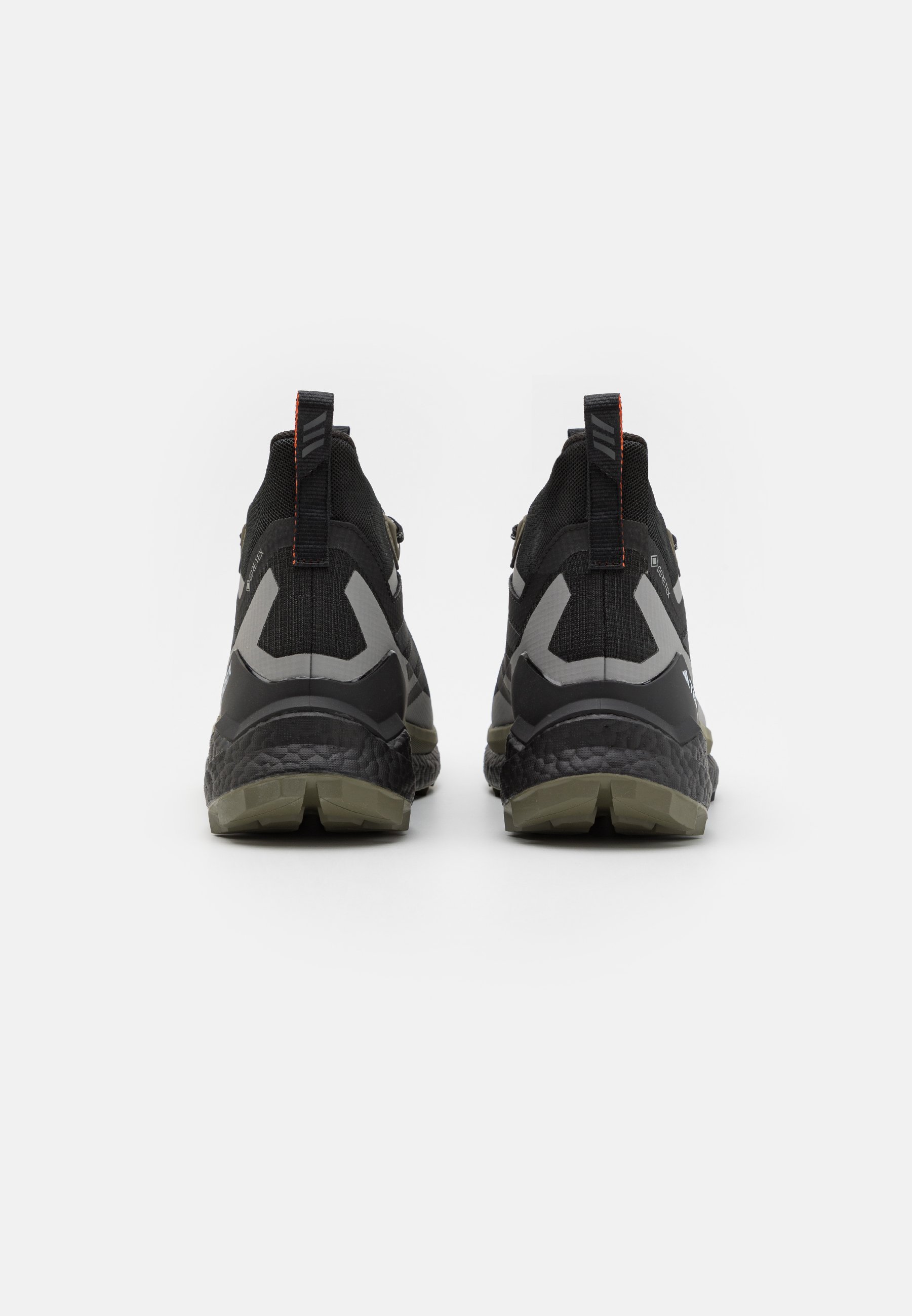 Adidas Terrex FREE - Pohodniški čevlji - core black/carbon/olive strata