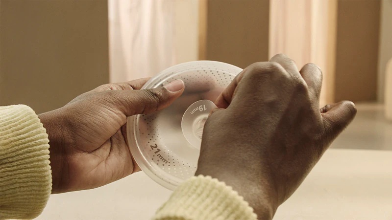 „Philips Avent“ „Hands Free Premium Plus“ SCF439/01 krūtų įdėklai