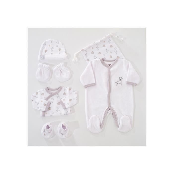 Kit unisex de 6 piezas para recién nacidos Three Kilos Seven