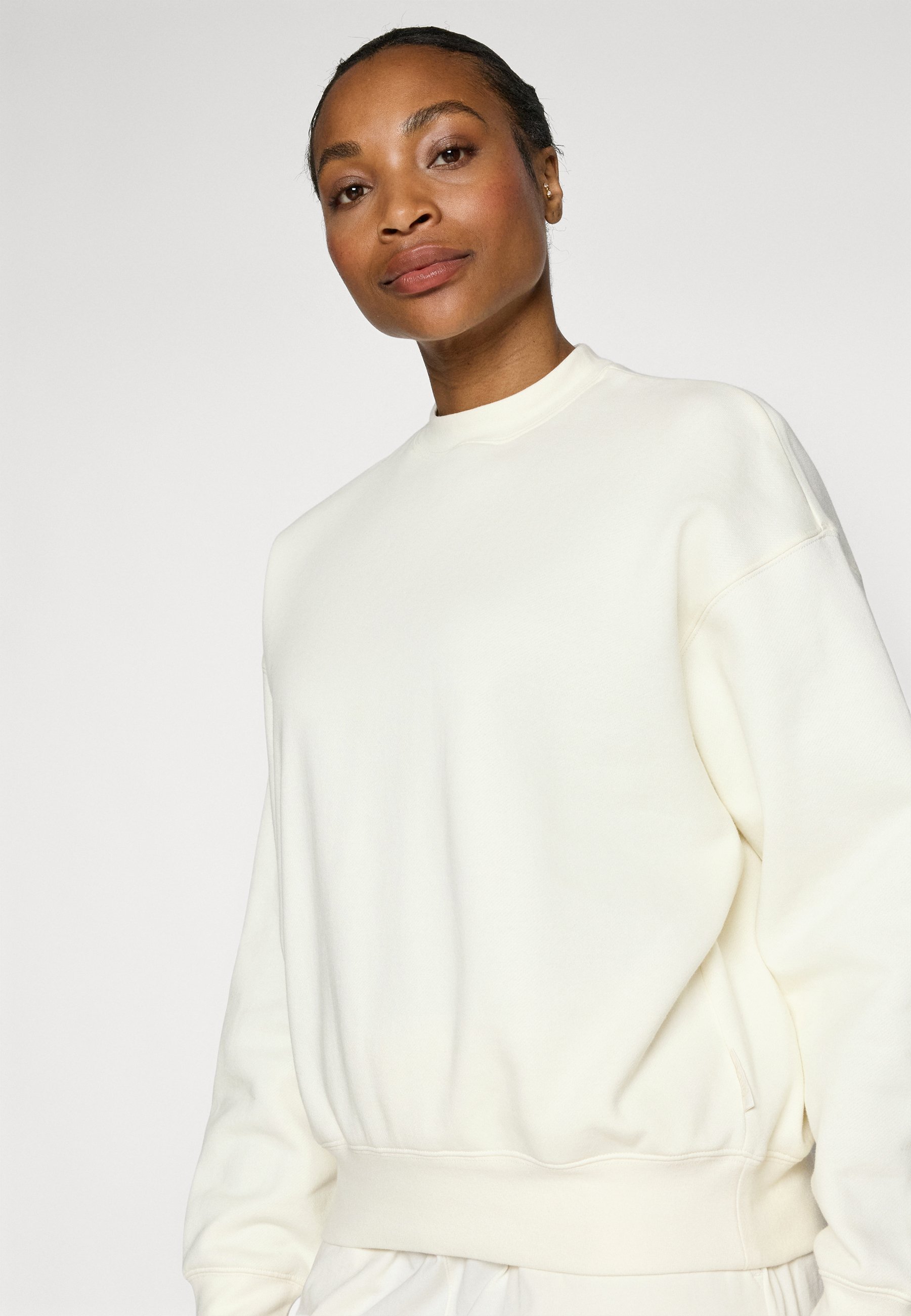 Felpa Björn Borg STUDIO OVERSIZED - color crema cannoli