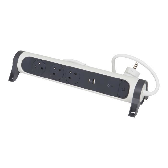 LEGRAND FB 3x2P+T premium stekkerdoos met overspanningsbeveiliging, USB A+C-poort, 1,5 m, wit/