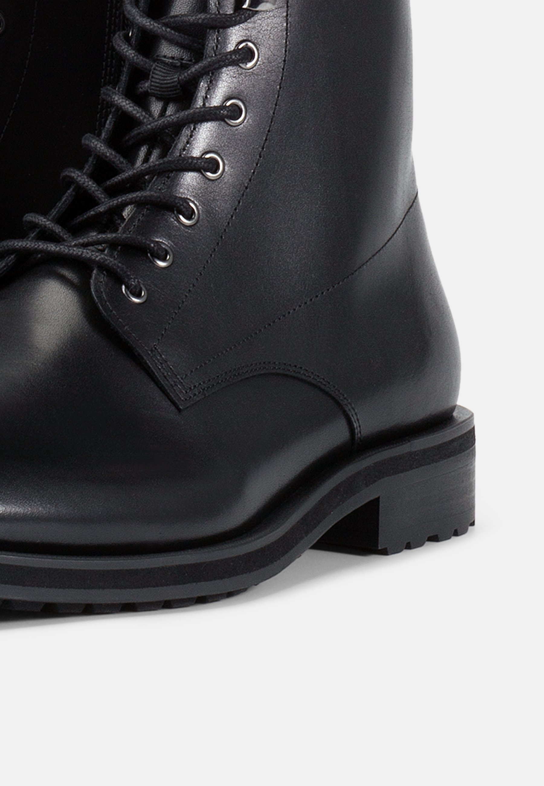 Vagabond BRIAN - Veterschoenen - zwart