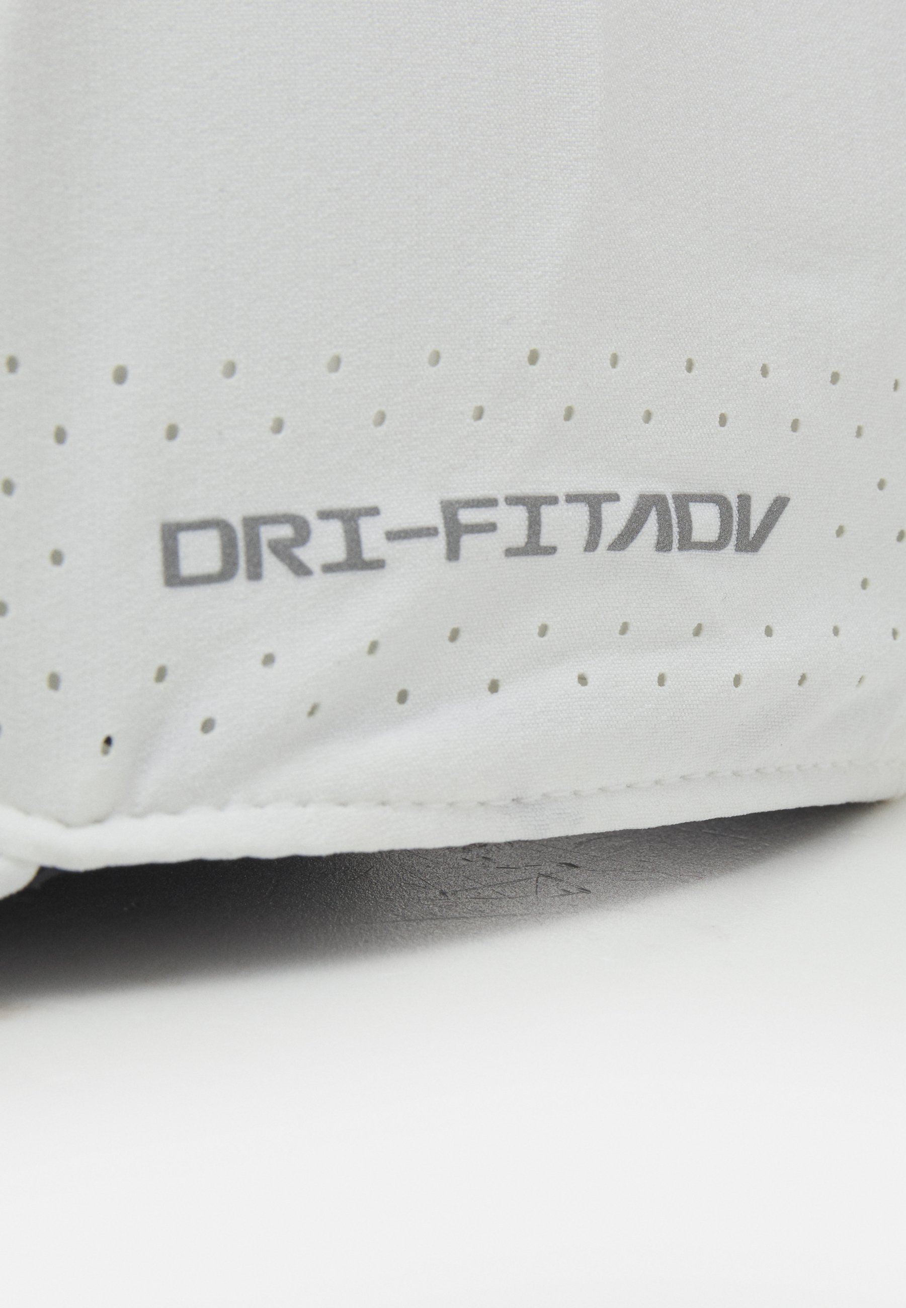 Nike Performance ADVANTAGE CLUB UNISEX - Cap - wit/zwart