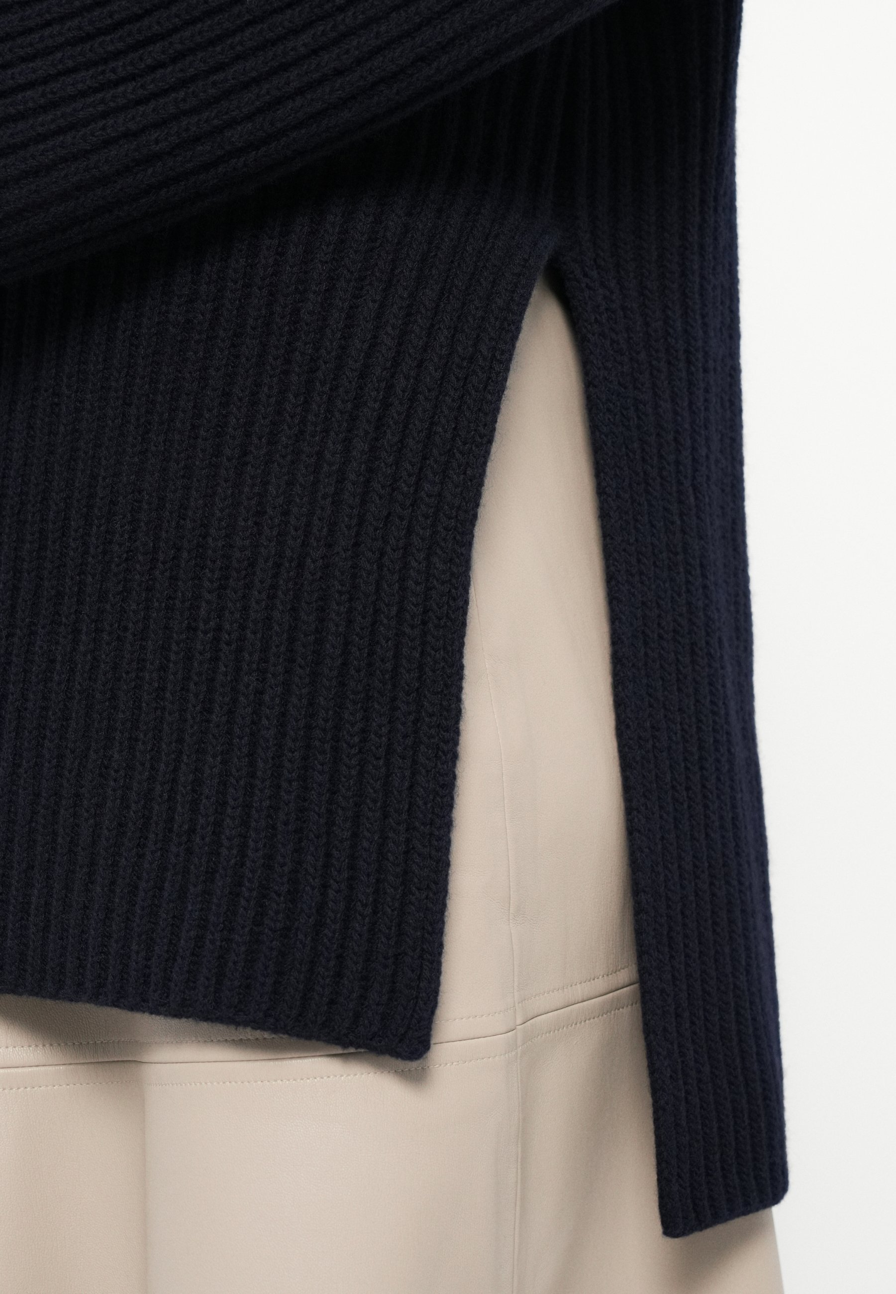 IVY OAK KYOMI ANN - Genser - dark navy