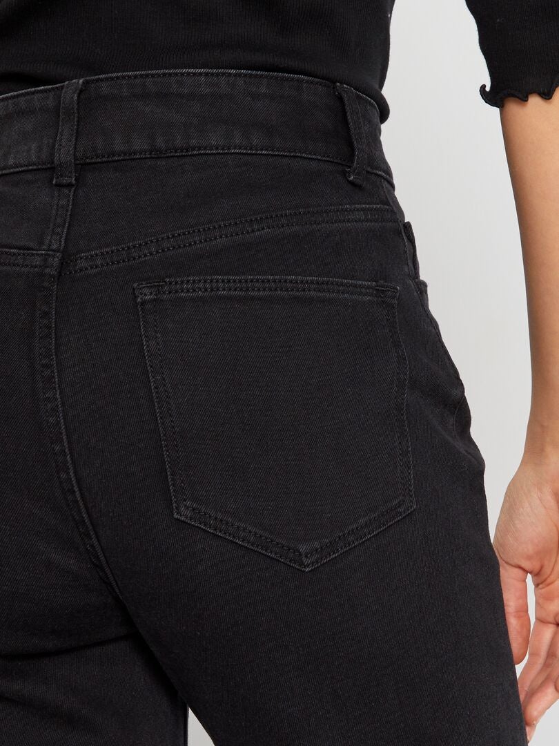 Calça jeans flare - tamanho 34 - preta
