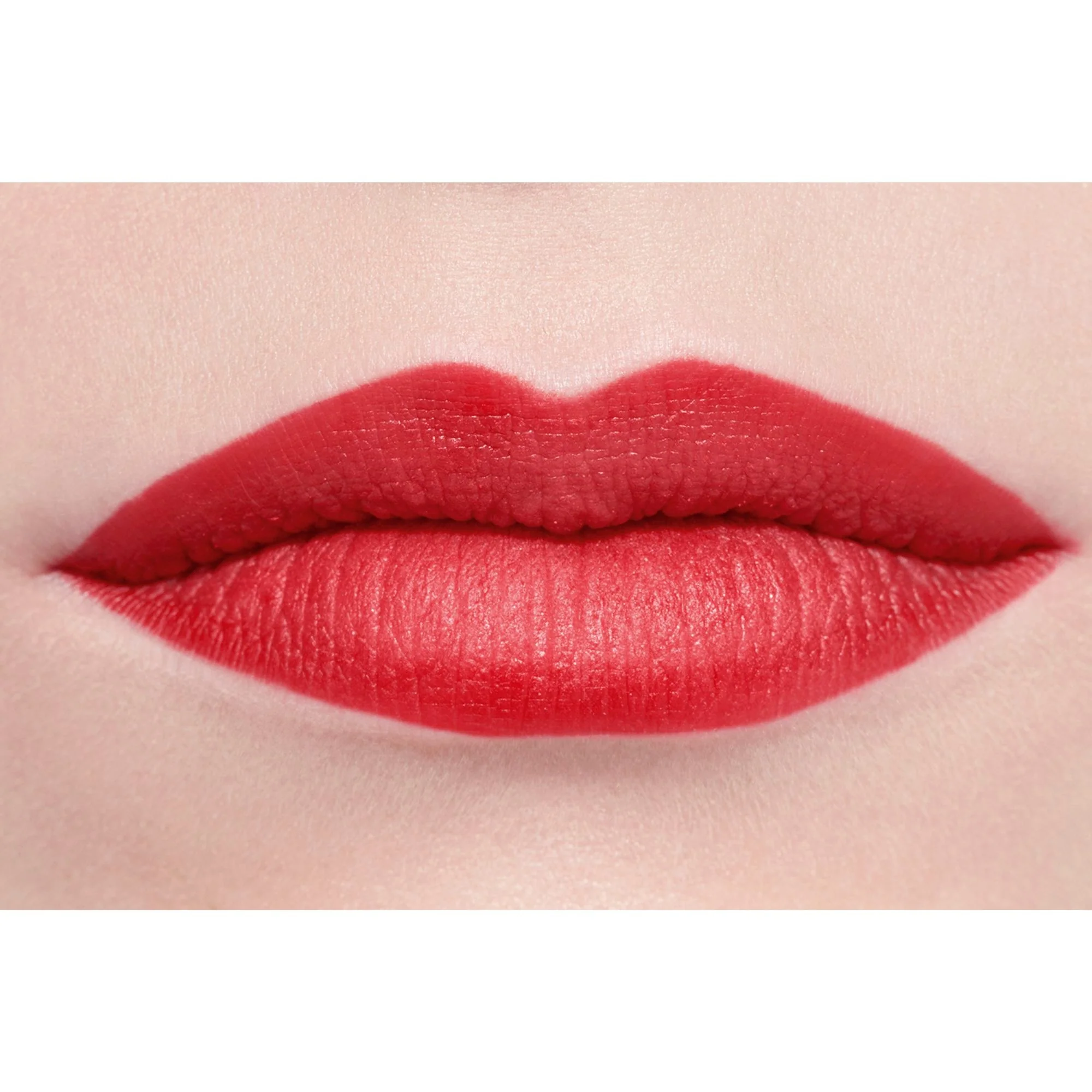 ROUGE ALLURE VELVET - IL ROSSETTO VELLUTATO LUMINOSO