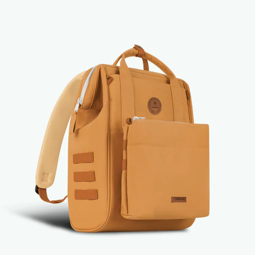 Cabaia Hendaye ockerfarbene Wickeltasche