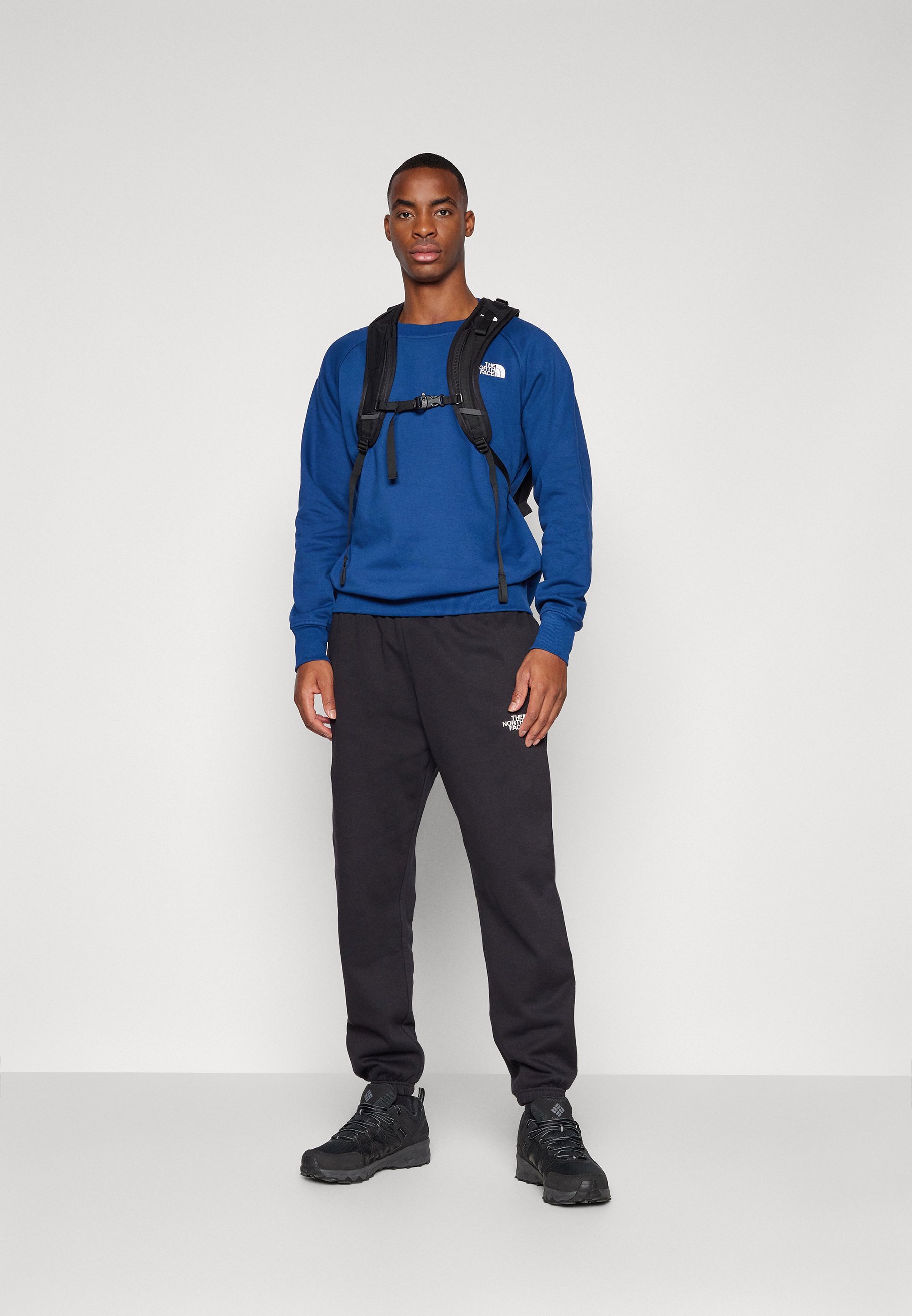 The North Face SIMPLE DOME REGULAR TAPERED JOGGER - Trainingsbroek - zwart