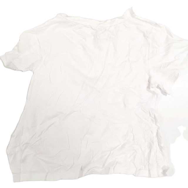 Materiales reciclados. Buen suministro de trapos de algodón blanco para absorber aceite y otros residuos textiles.