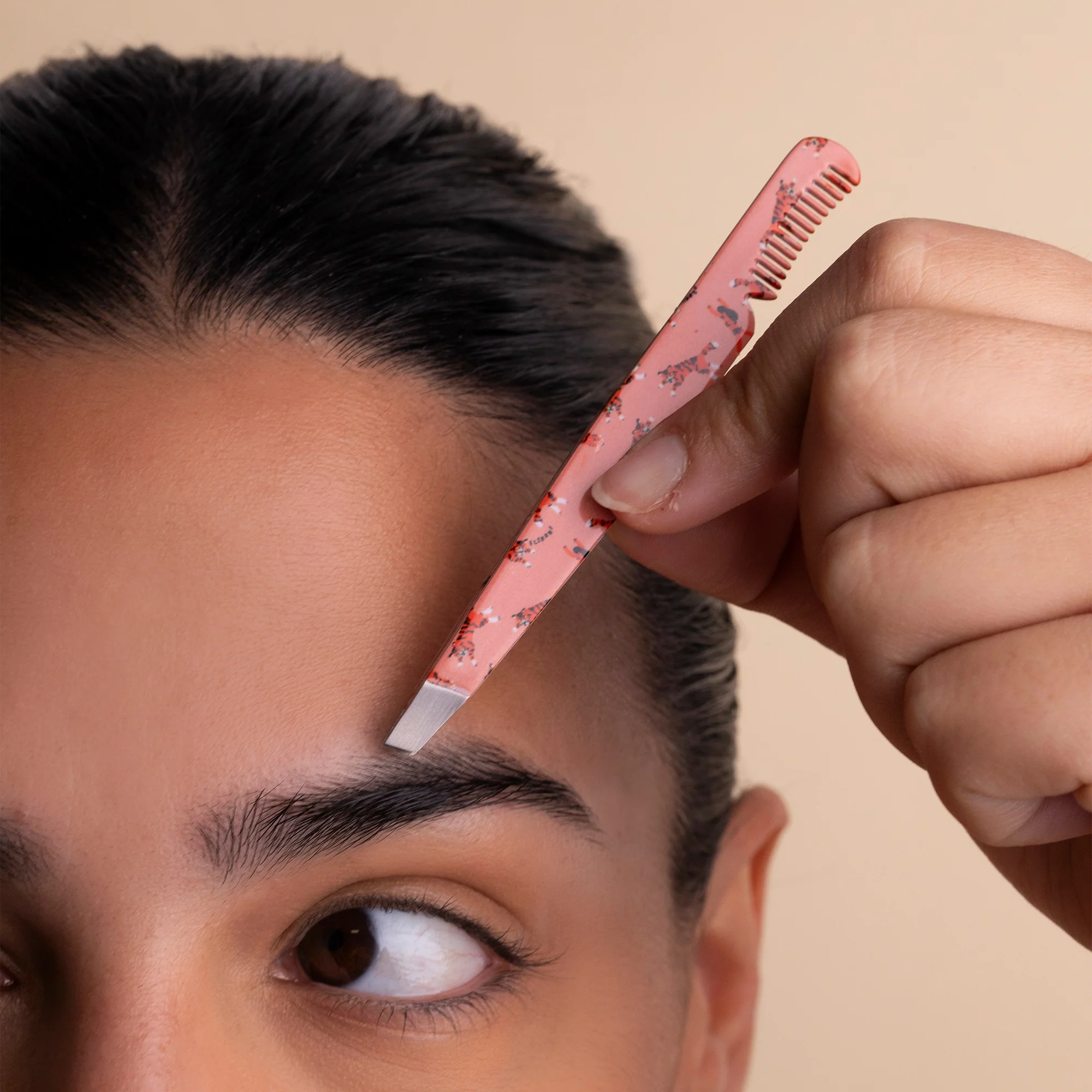 Accessori Eyebrow Tweezer with Comb - Pinzette