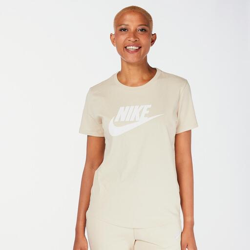  Club Nike