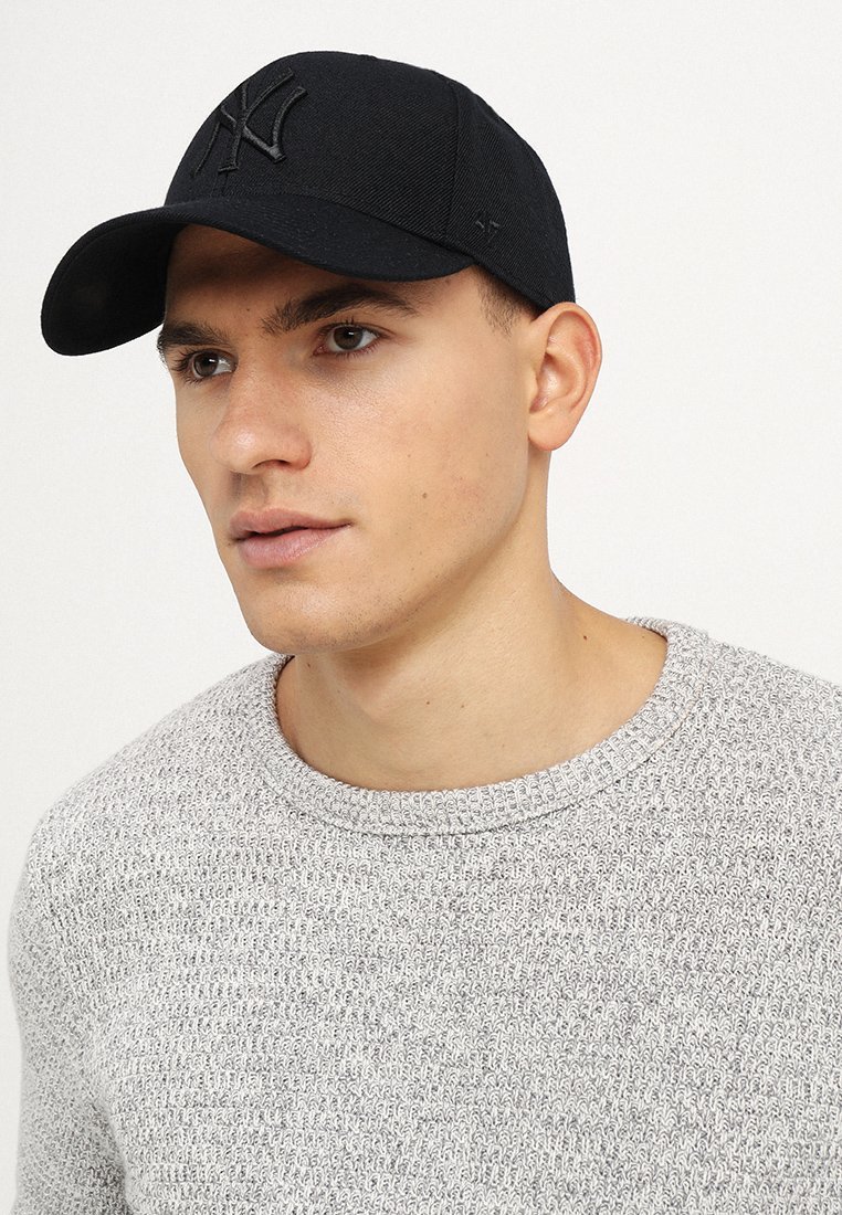 '47 Caps