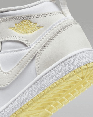 Jordan 1 Mid Younger Kids' Shoes