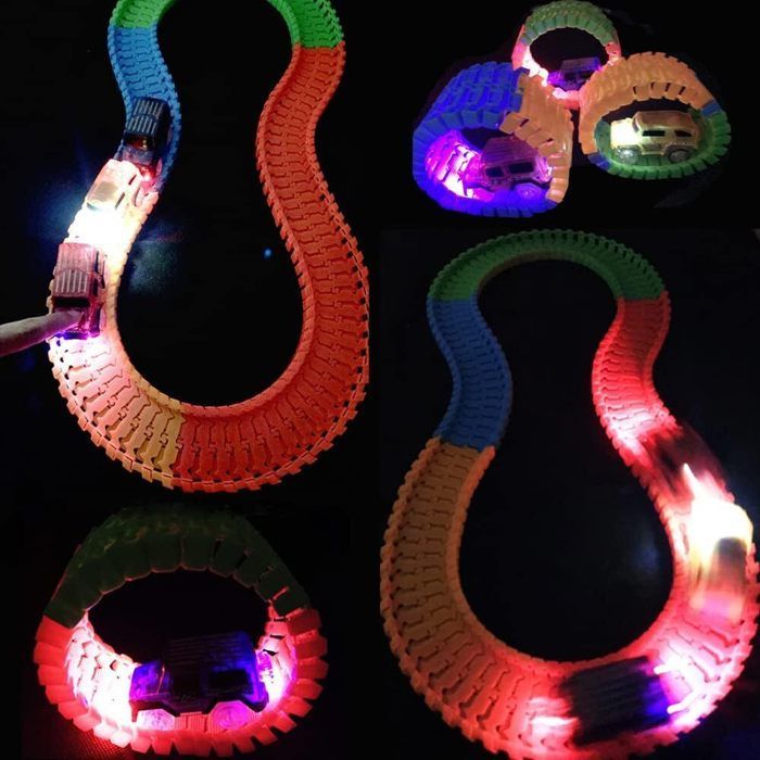 Circuit Voiture Enfant - 240 Pcs Lumineux Flexible Circuits Voitures Électrique - 2 Voitures - Jouet Cadeau Enfants 3 4 5 6 Ans