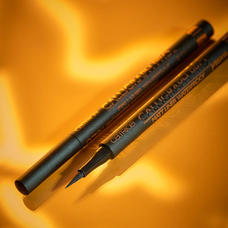 Catrice Calligraph Pro Precise 24h matēts ūdensizturīgs acu zīmulis