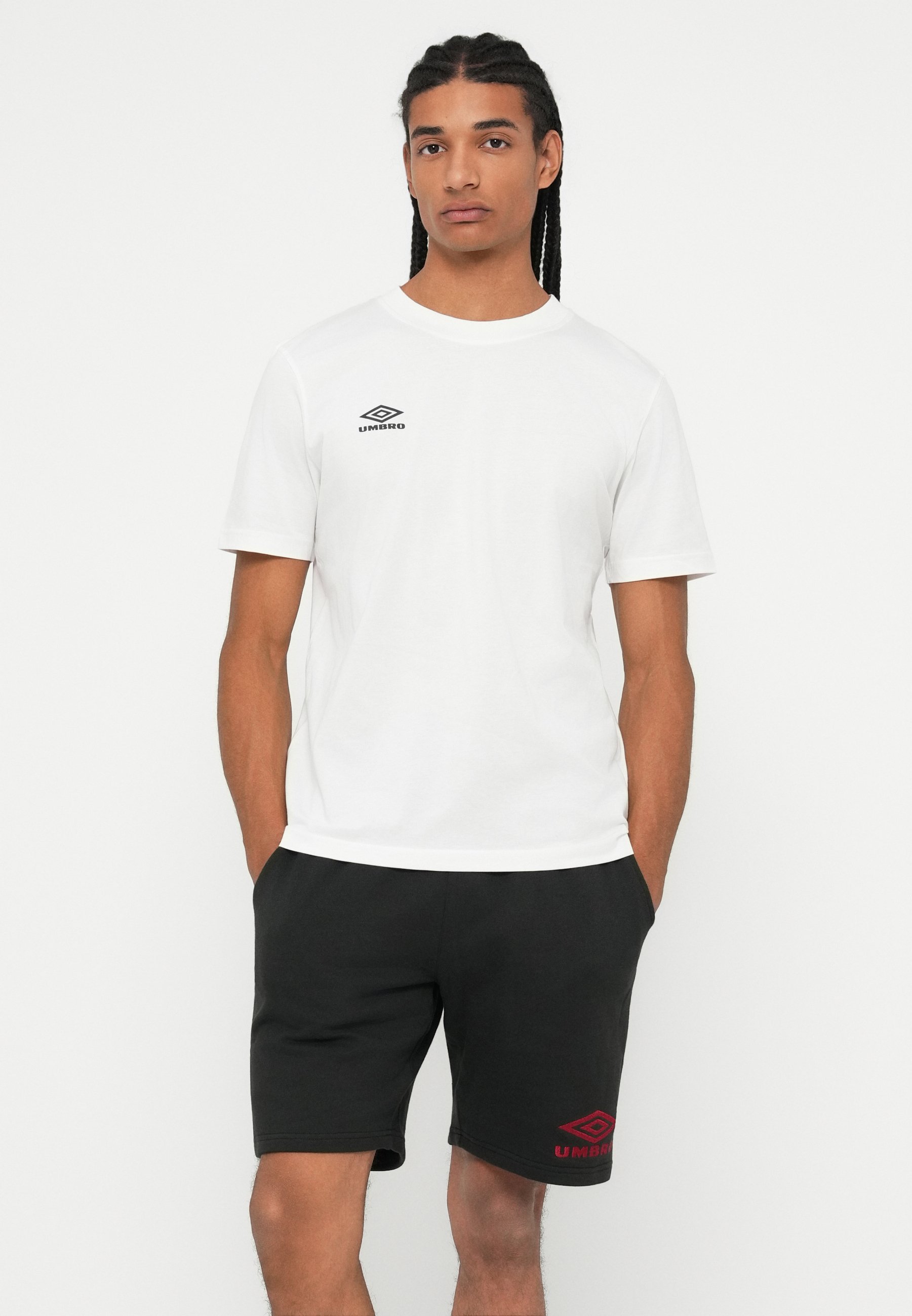 Umbro INDUSTRY GRAPHIC TEE - T-shirt met print - helderwit