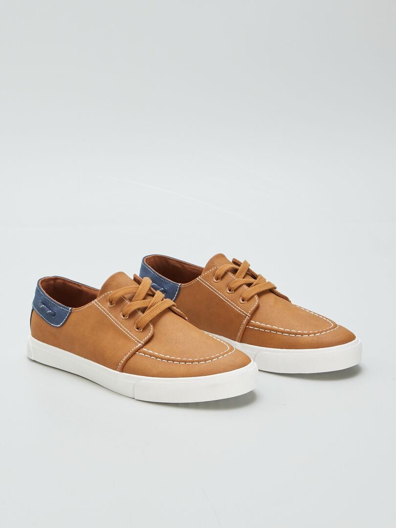 Sapatos náuticos com cadarço - MARROM