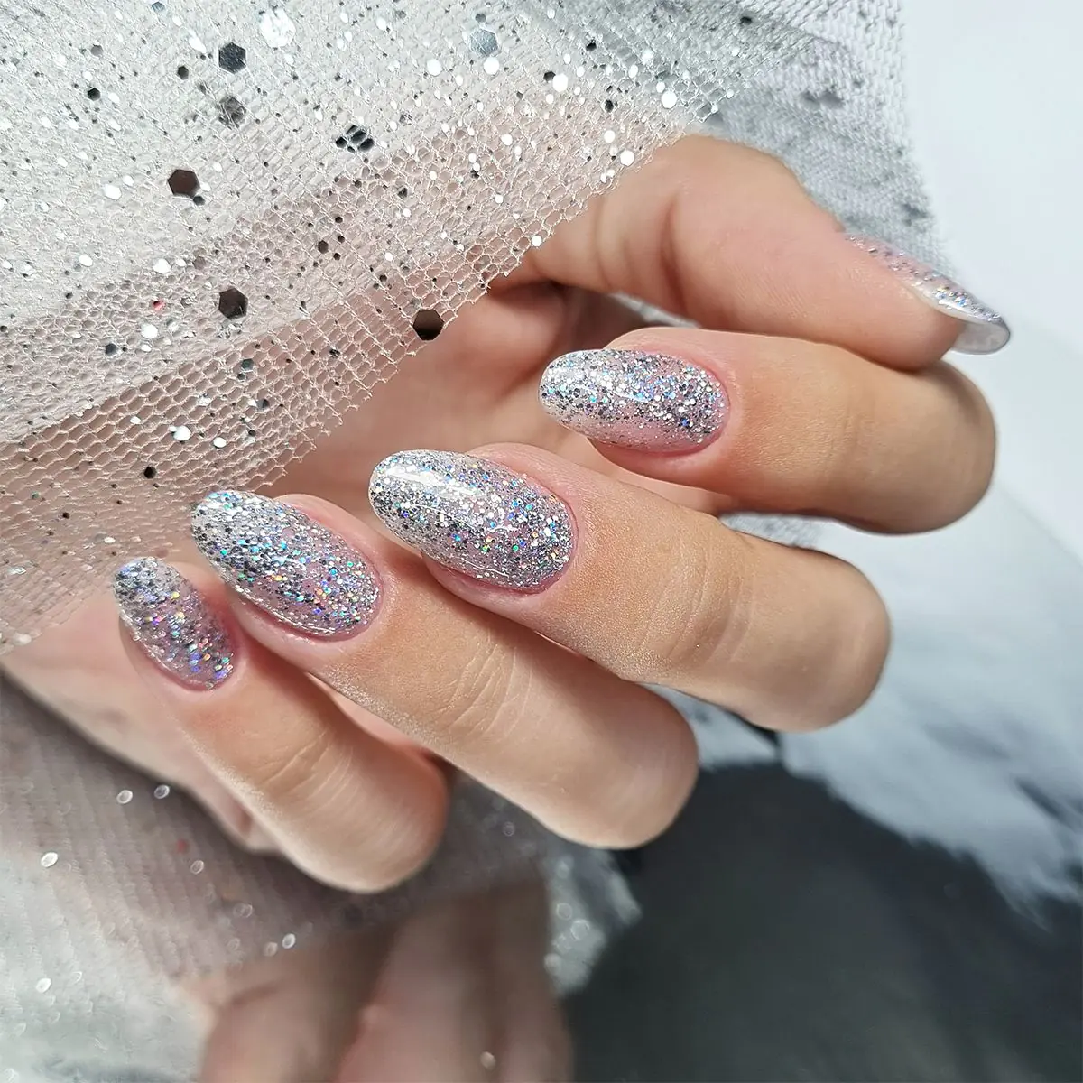 Hi Hybrid Lakier hybrydowy 133 Sparkling Swan Lake