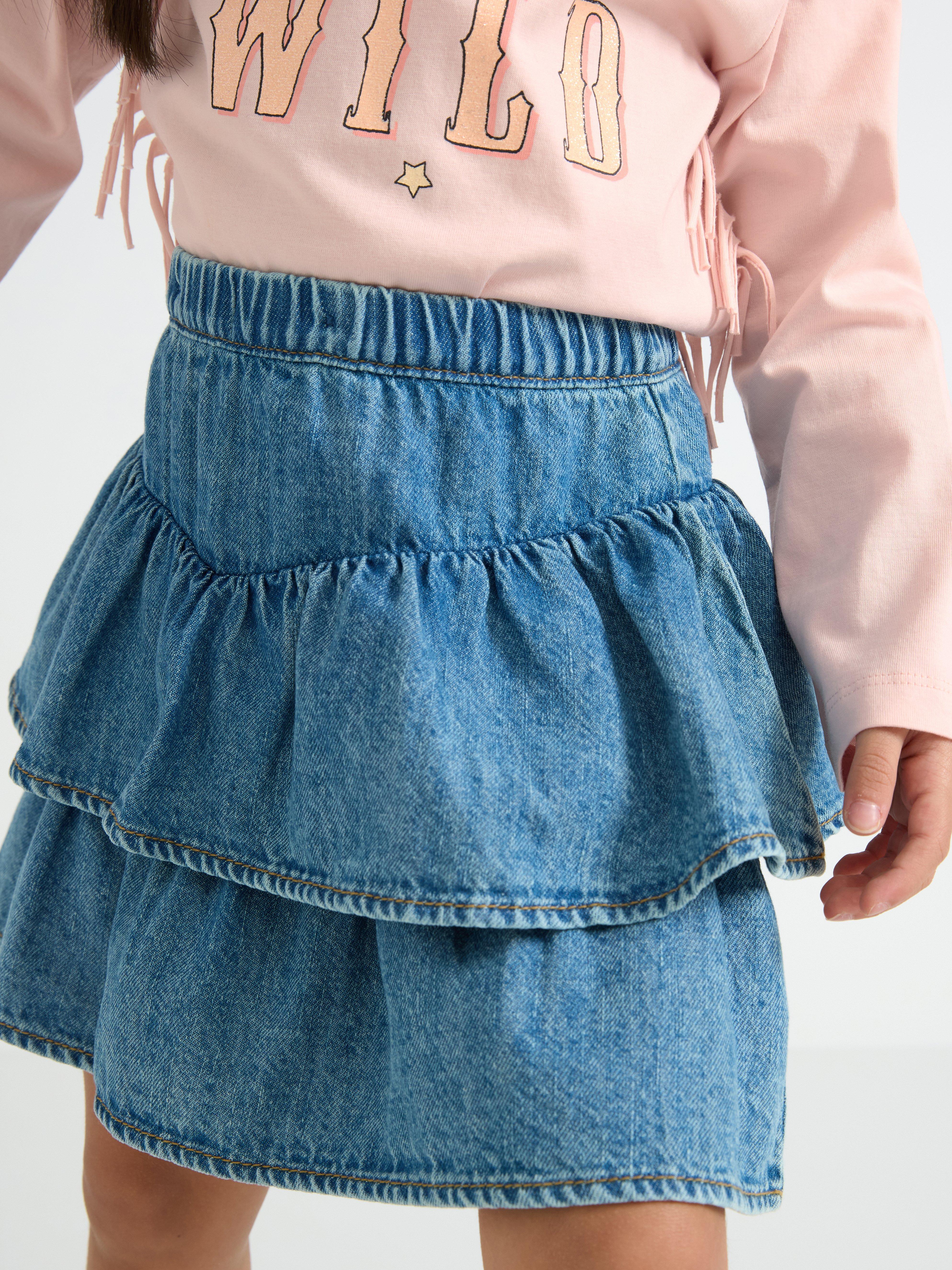 Saia com aparência de jeans