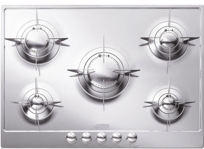 Płyta Smeg P705ES   patelnia Smeg CKFF2801RDM oraz Wok Smeg CKFW3001RDM