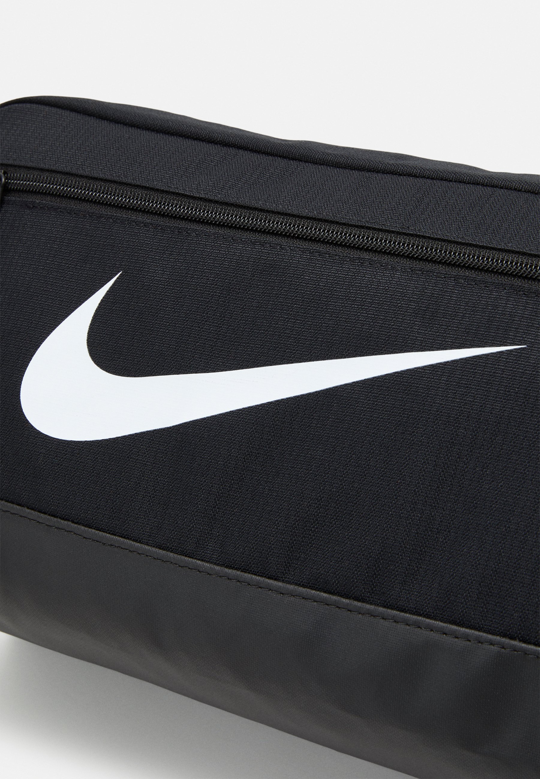 Nike Performance NK BRSLA SHOE - 9.5 (11L) UNISEX - Sportovní taška - černá/černá/(bílá)