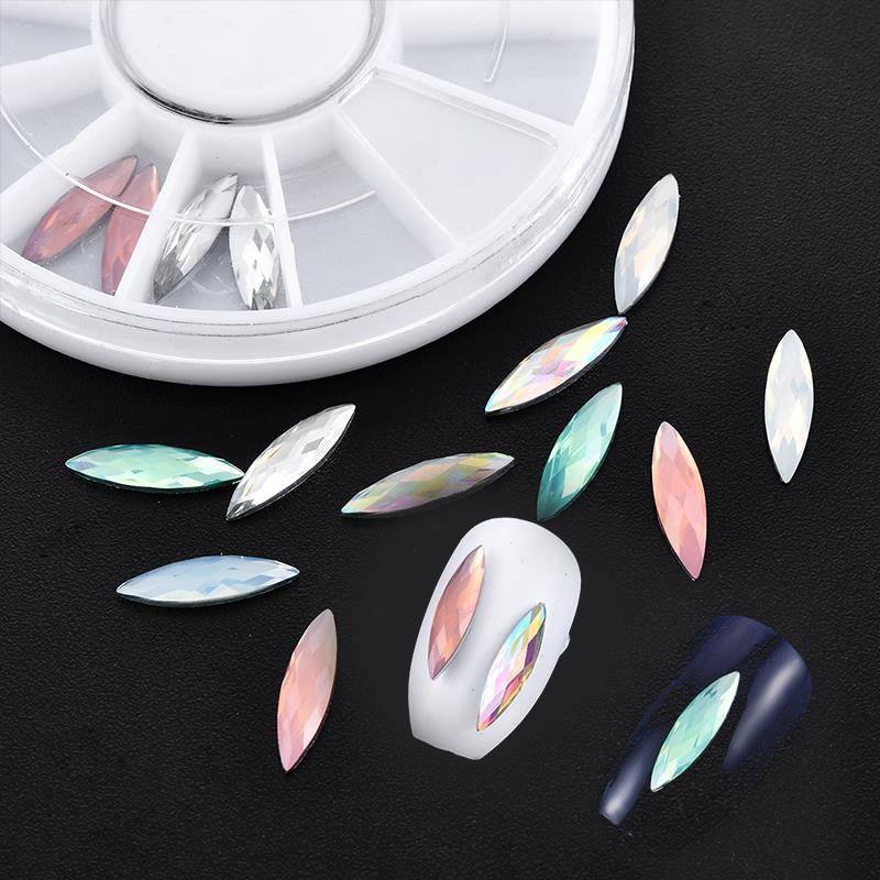 24 strass pailletés 6 couleurs, décorations 3D pour ongles, yeux en forme de fer à cheval allongés, breloques pour ongles en acrylique, strass pour ongles, accessoires pour ongles