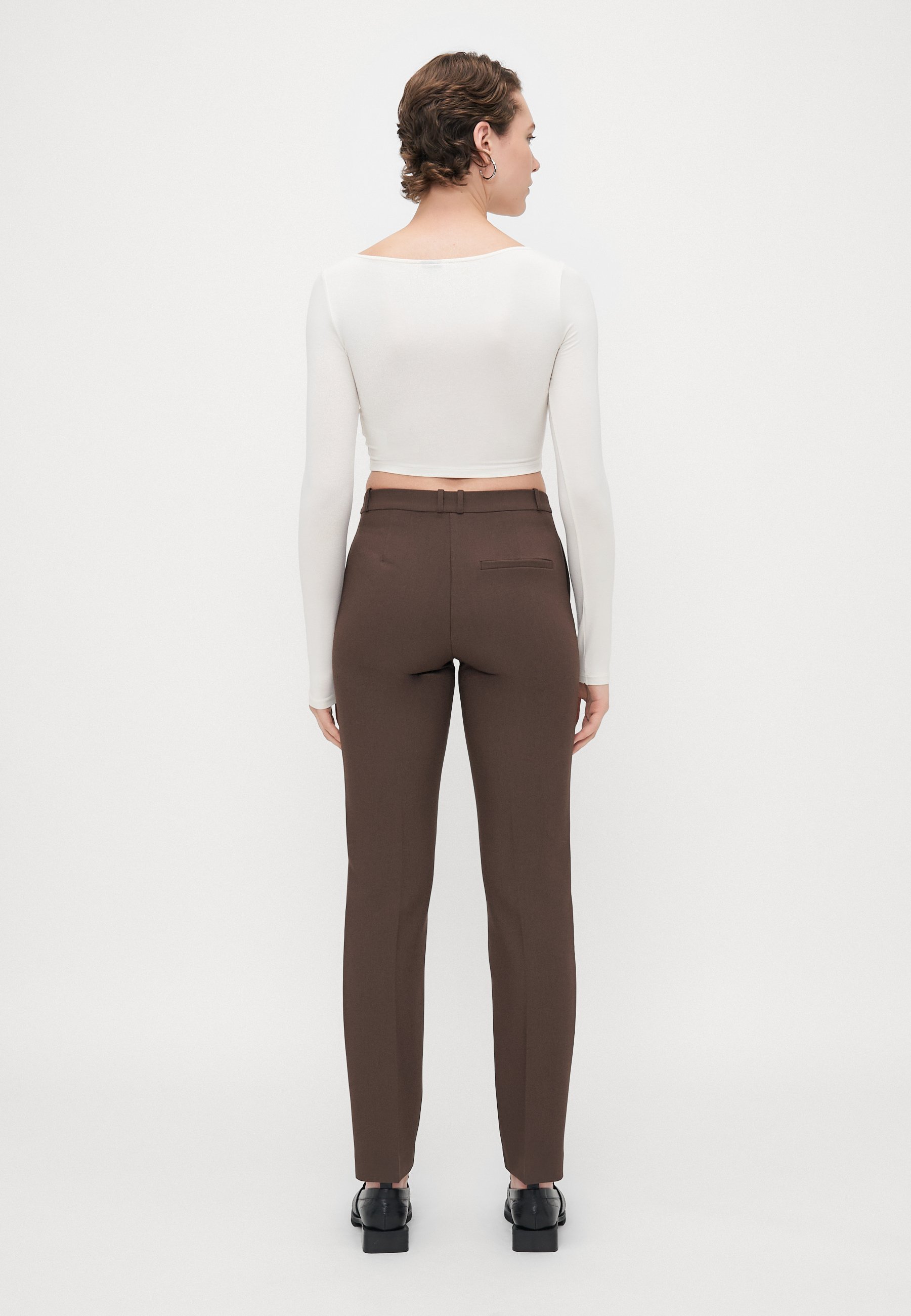 SOLO Pantaloni lunghi ONLCASEY LIFE - hot fudge